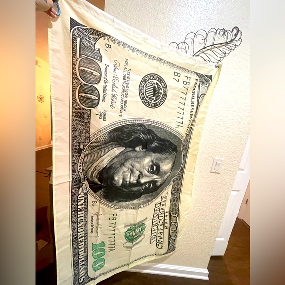 Benjamin Franklin $100.00 money banner with grommets. - Picture 1 of 6